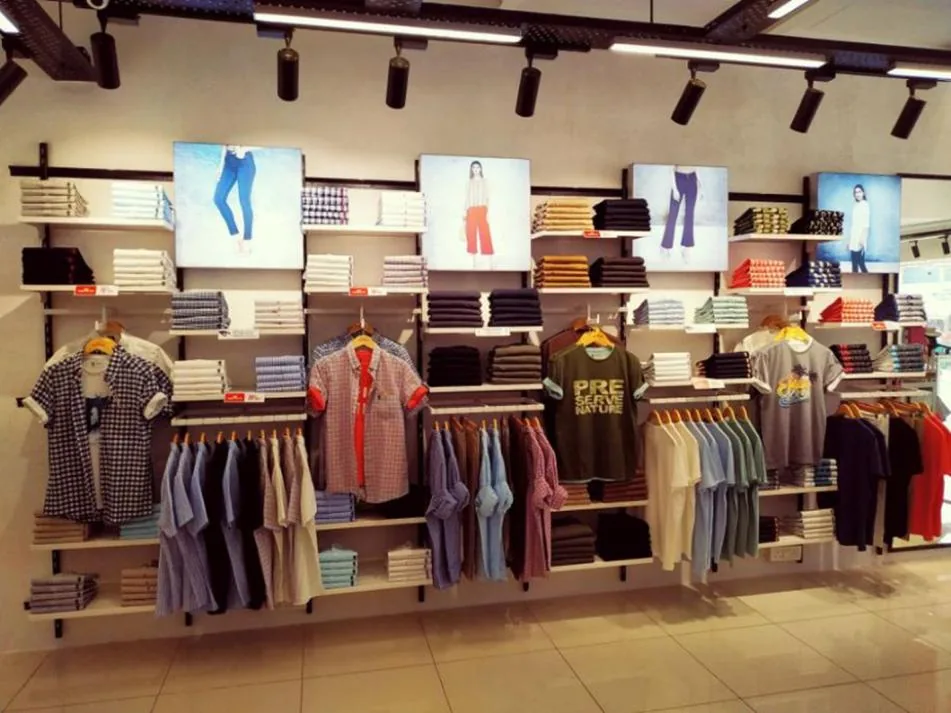 Apparel wall retail interior project